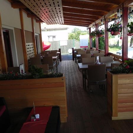 Motel Majolka بتوي المظهر الخارجي الصورة