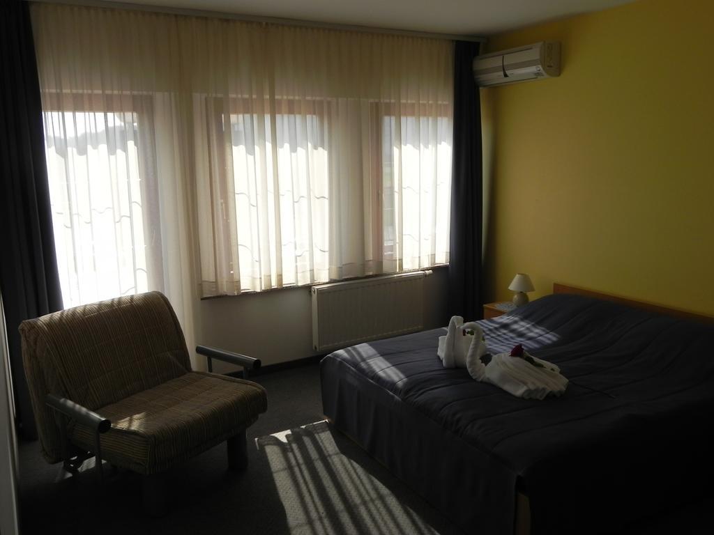 Motel Majolka بتوي الغرفة الصورة